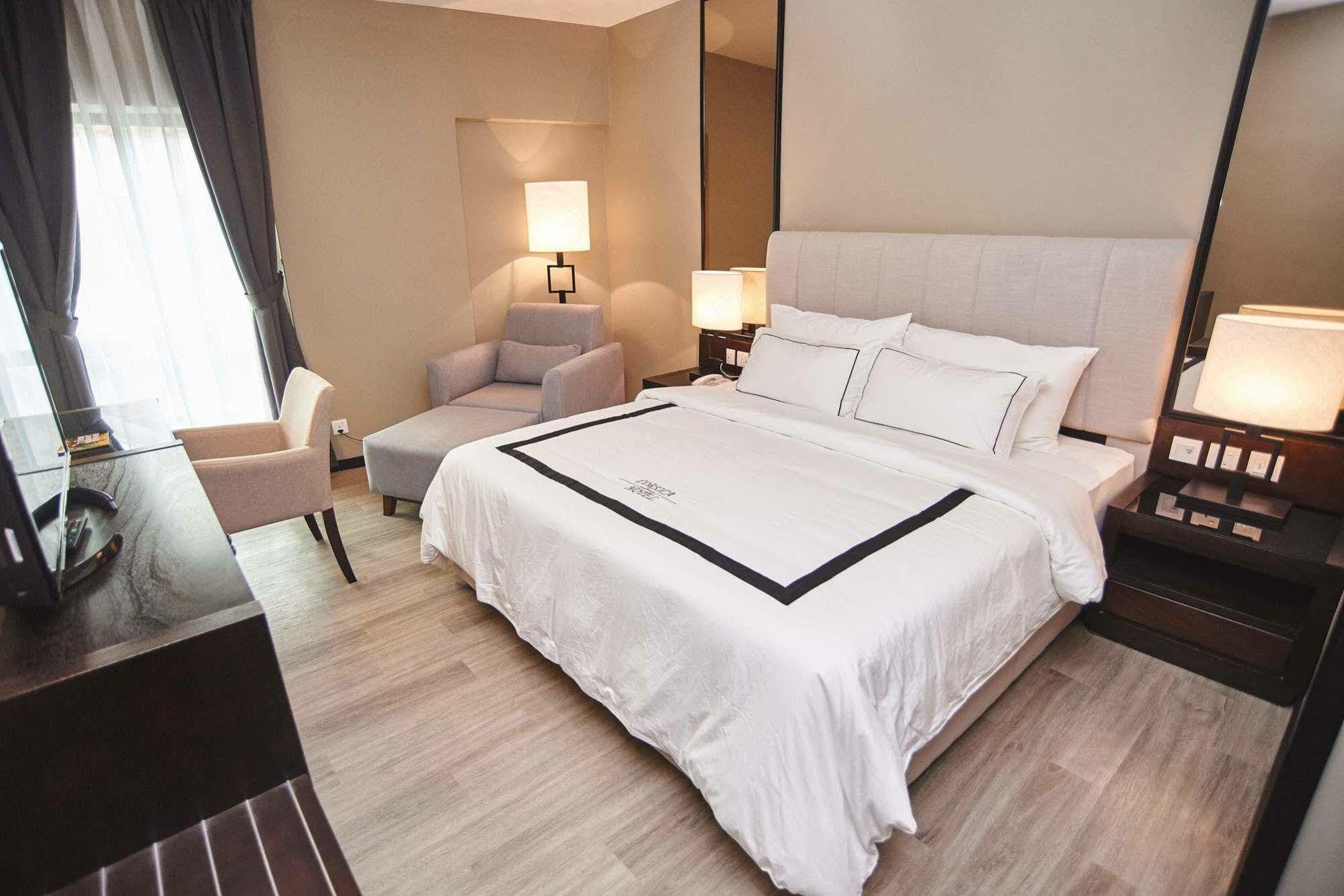 Corsica Hotel Kulai Exteriér fotografie